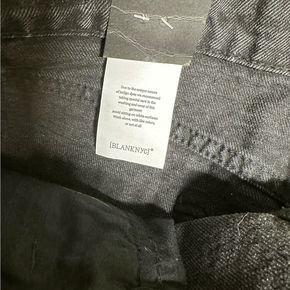 NWT BLANK NYC Black Frayed Hem Denim Shorts Sabotage - Picture 4 of 11